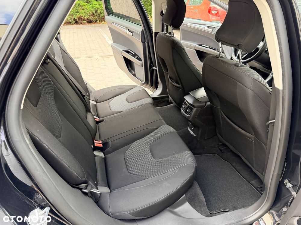 Ford Mondeo - 24