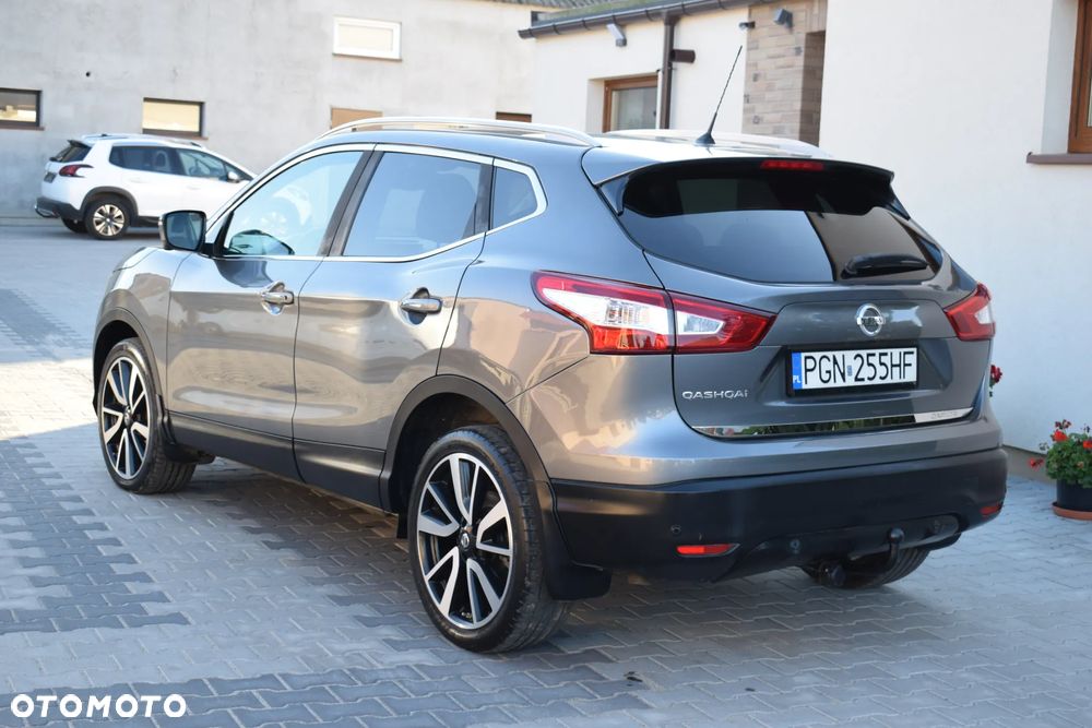 Nissan Qashqai 1.6 DCi Tekna Xtronic - 22