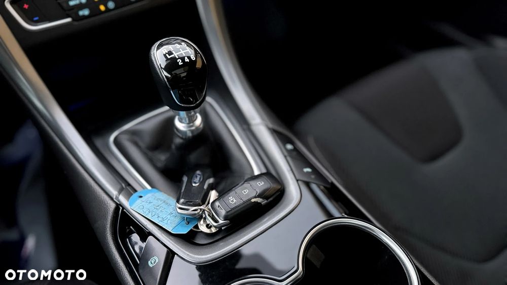 Ford Mondeo 2.0 TDCi Start-Stopp Titanium - 36