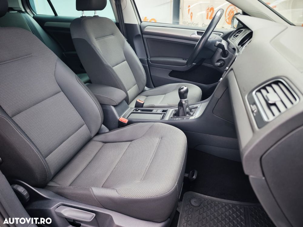 Volkswagen Golf 1.6 TDI DPF BMT Comfortline - 16