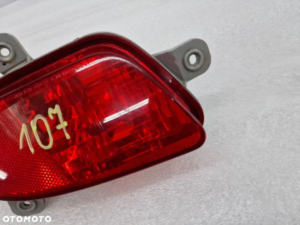 KIA VENGA 09- PRAWA PRZECIWMGIELNA LAMPA TYLNA TYLNIA TYŁ , NR AUKCJI LMT107 - 4
