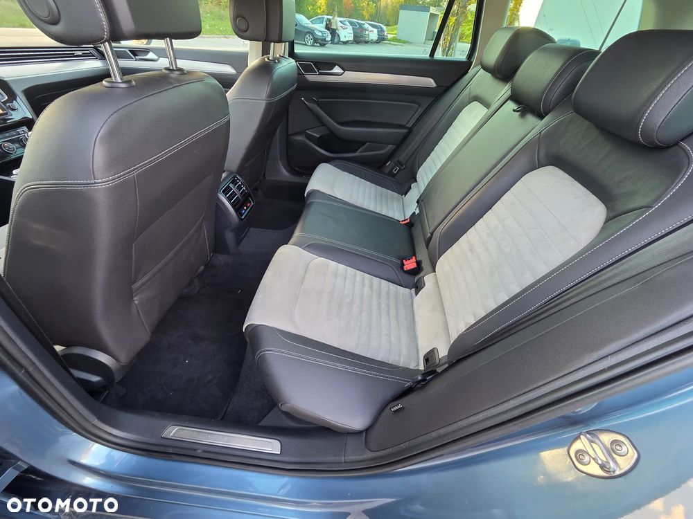 Volkswagen Passat 2.0 TDI (BlueMotion Technology) Highline - 21