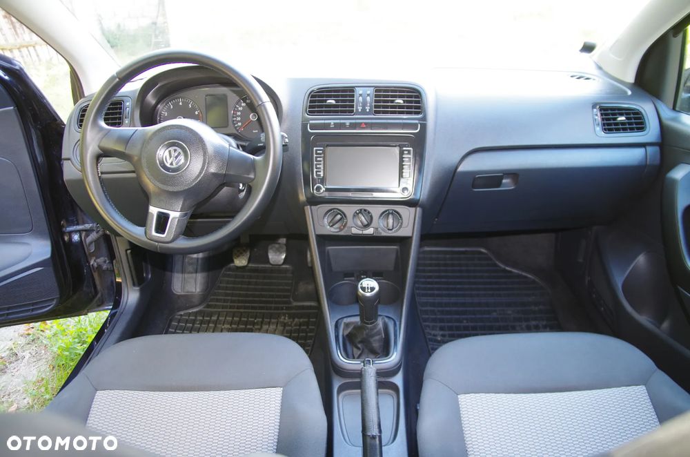 Volkswagen Polo - 12