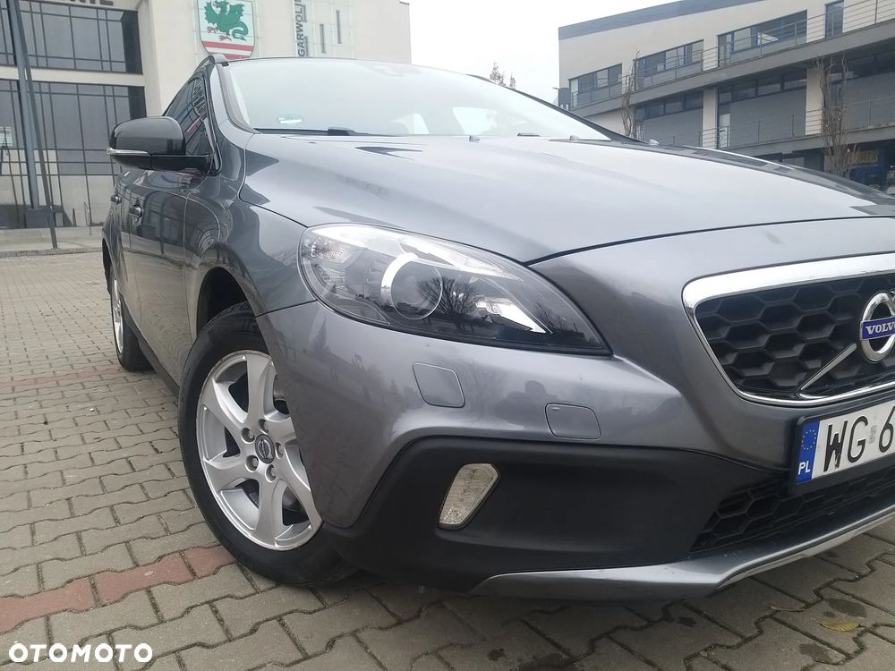 Volvo V40 Cross Country T4 AWD Momentum - 4