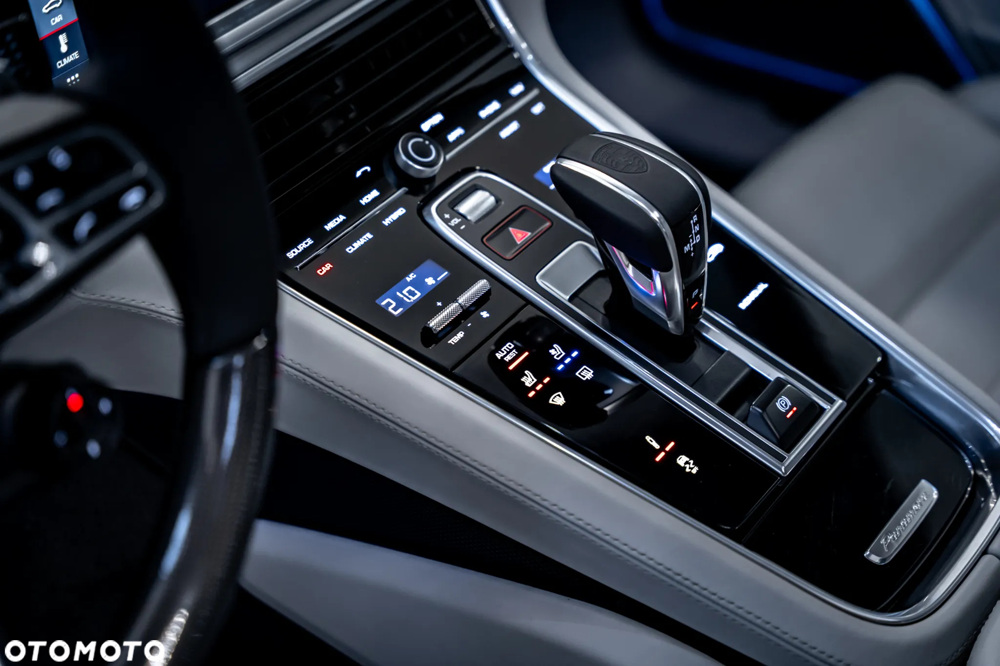 Porsche Panamera - 26
