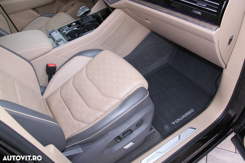 Volkswagen Touareg V6 TDI R-Style - 29