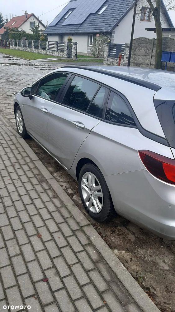 Opel Astra V 1.4 T Dynamic - 2