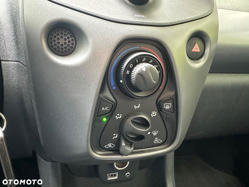 Toyota Aygo 1.0 VVT-i Color Edition - 13