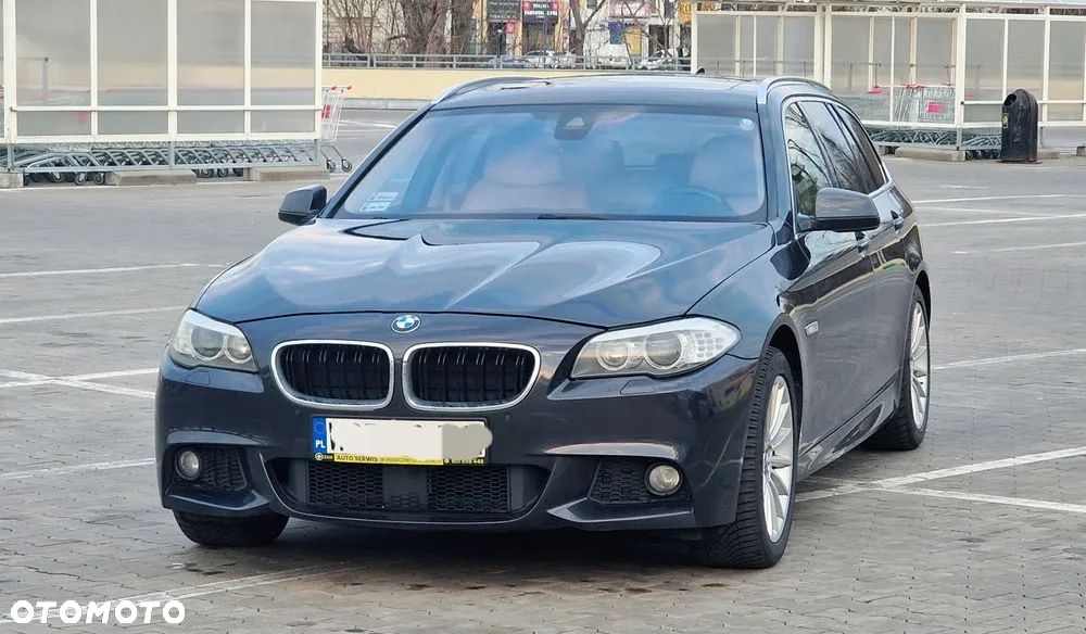 BMW Seria 5 525d xDrive - 9