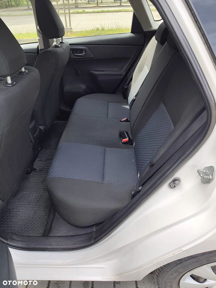 Toyota Auris 1.4 D-4D Active - 6