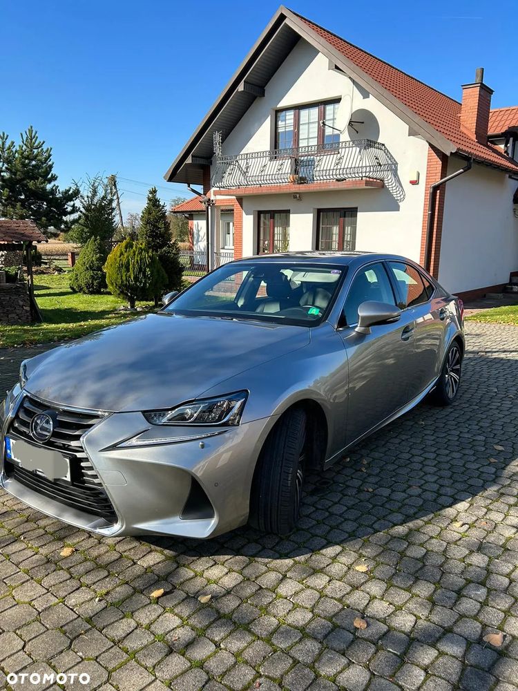 Lexus IS 300h Executive Line - 27