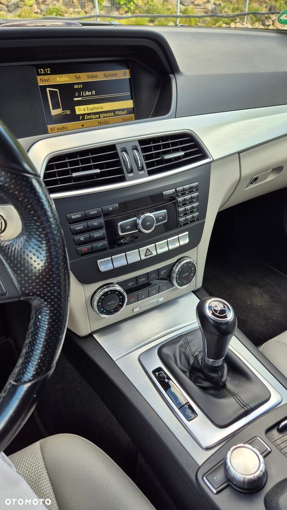Mercedes-Benz Klasa C 200 (BlueEFFICIENCY) 7G-TRONIC Avantgarde - 12