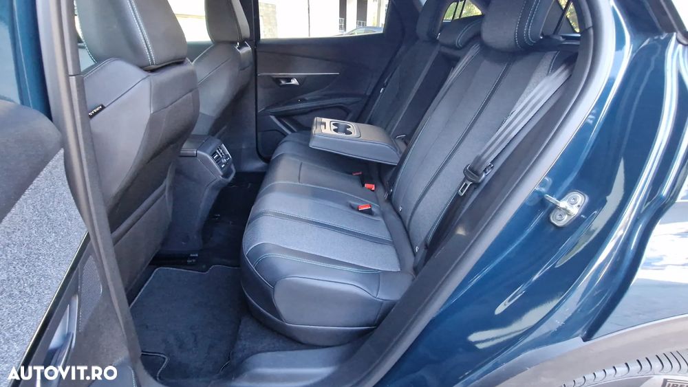 Peugeot 3008 PHEV 300 EAT8 4X4 Allure Pack - 27