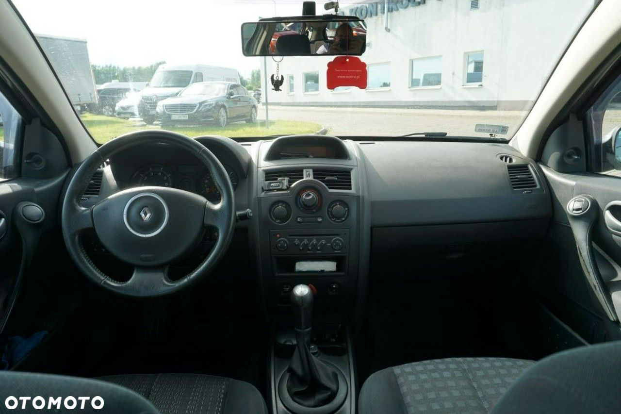 Renault Megane II 1.6 16V Alize - 13