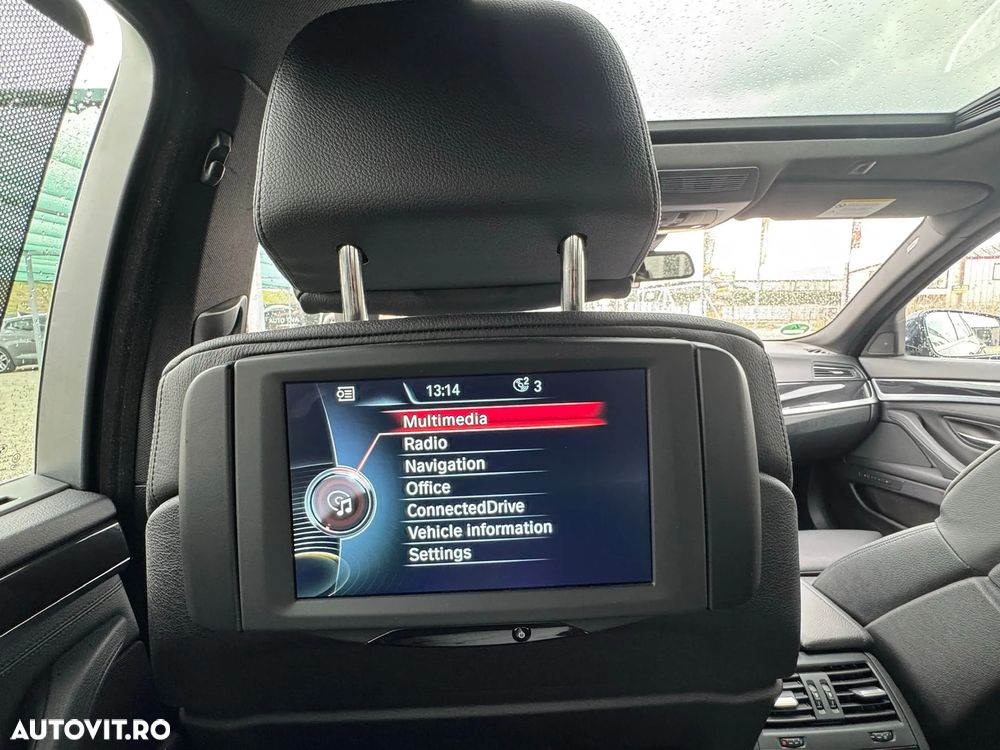 BMW Seria 5 525d xDrive AT - 11