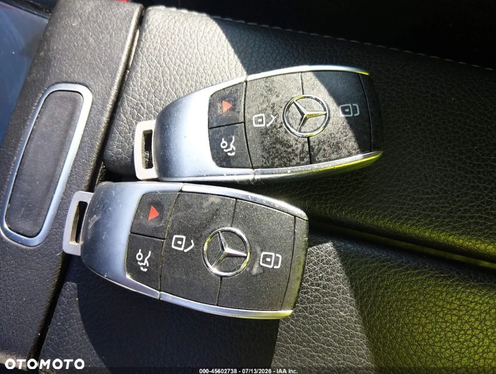 Mercedes-Benz CLA 250 4Matic 7G-DCT AMG Line - 13