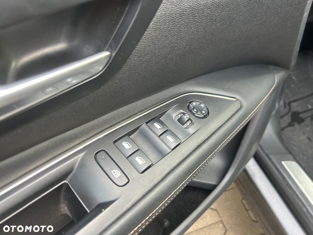 Peugeot 3008 BlueHDi 180 Stop & Start EAT8 GT - 24