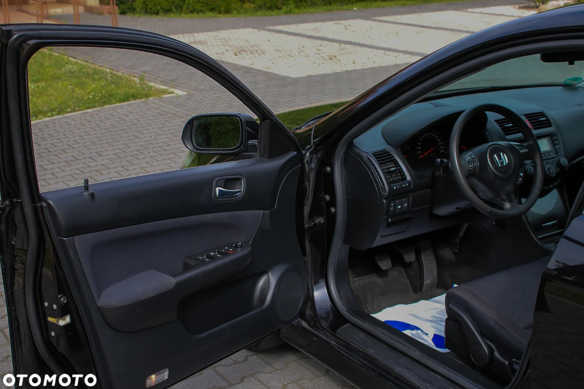 Honda Accord 2.0 Executive - 34