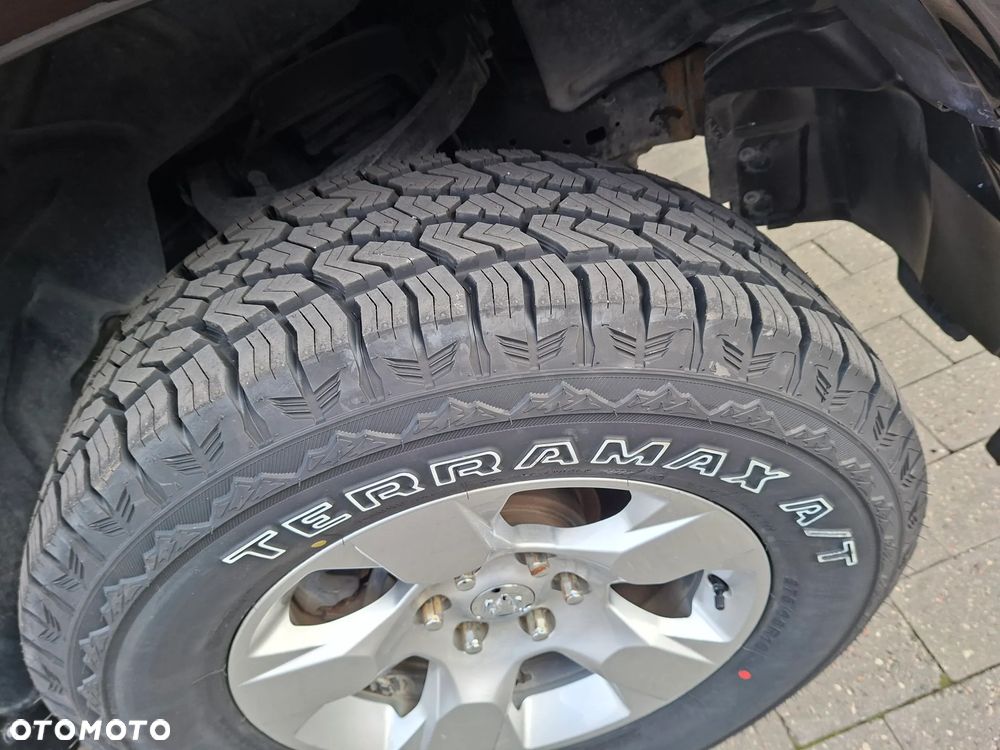Dodge RAM 5.7 4x4 - 15
