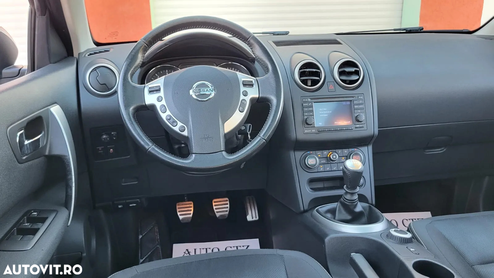 Nissan Qashqai 2.0 dCi DPF 4x4 acenta - 13