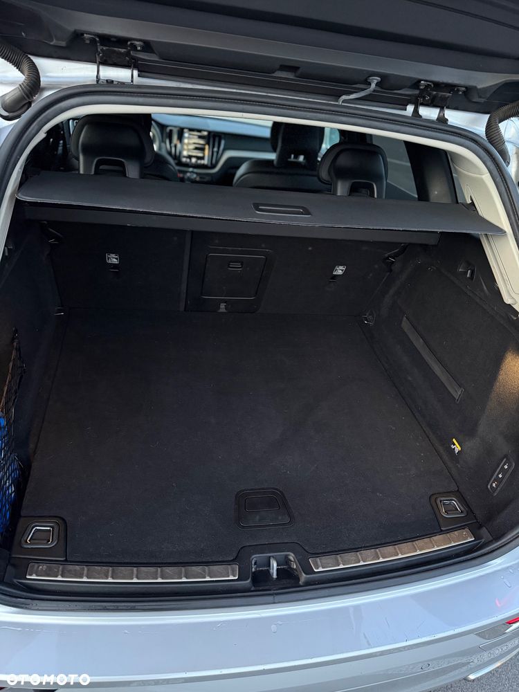 Volvo XC 60 T5 AWD Geartronic Inscription - 25