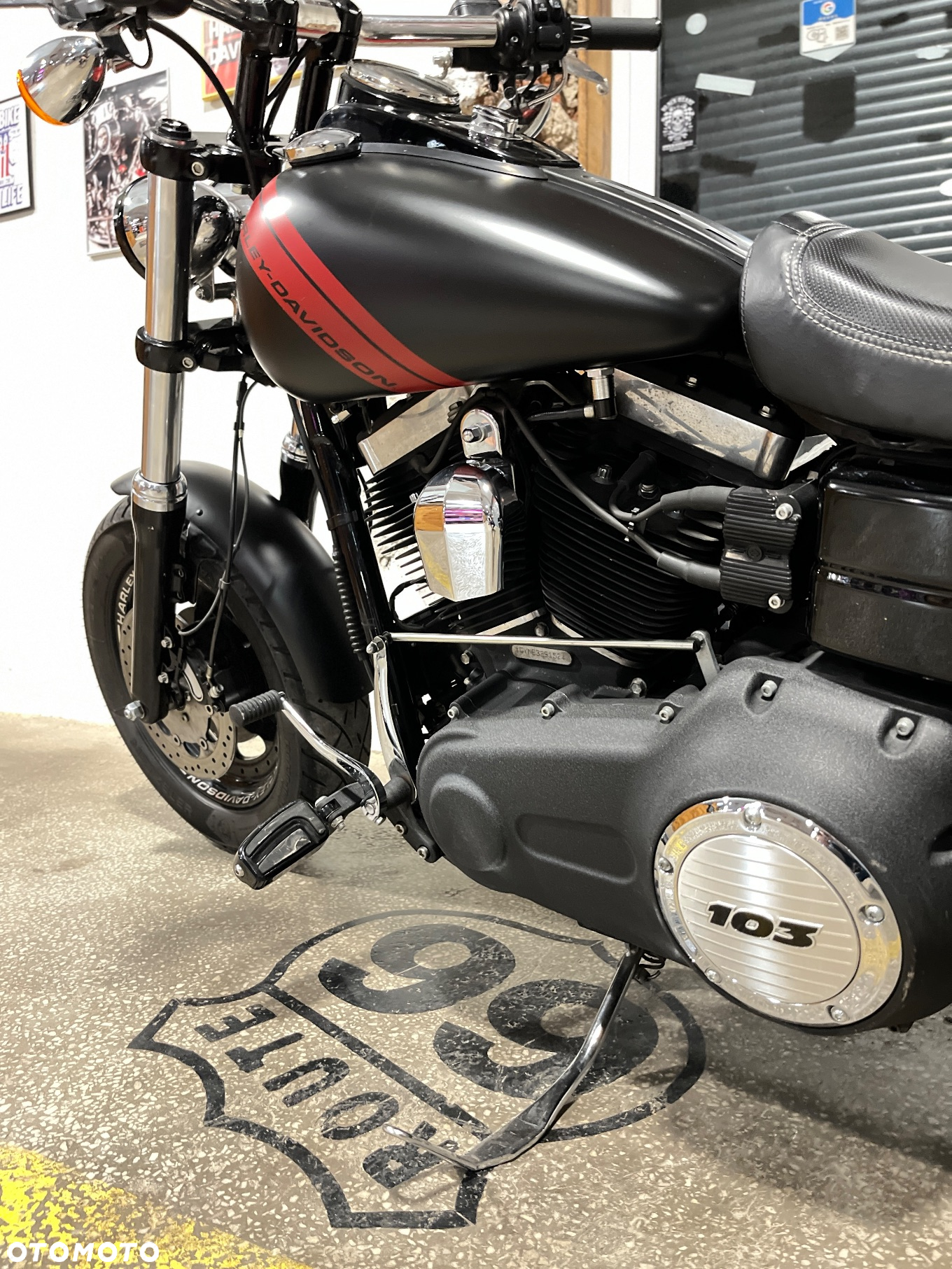 Harley-Davidson Dyna Fat Bob - 17