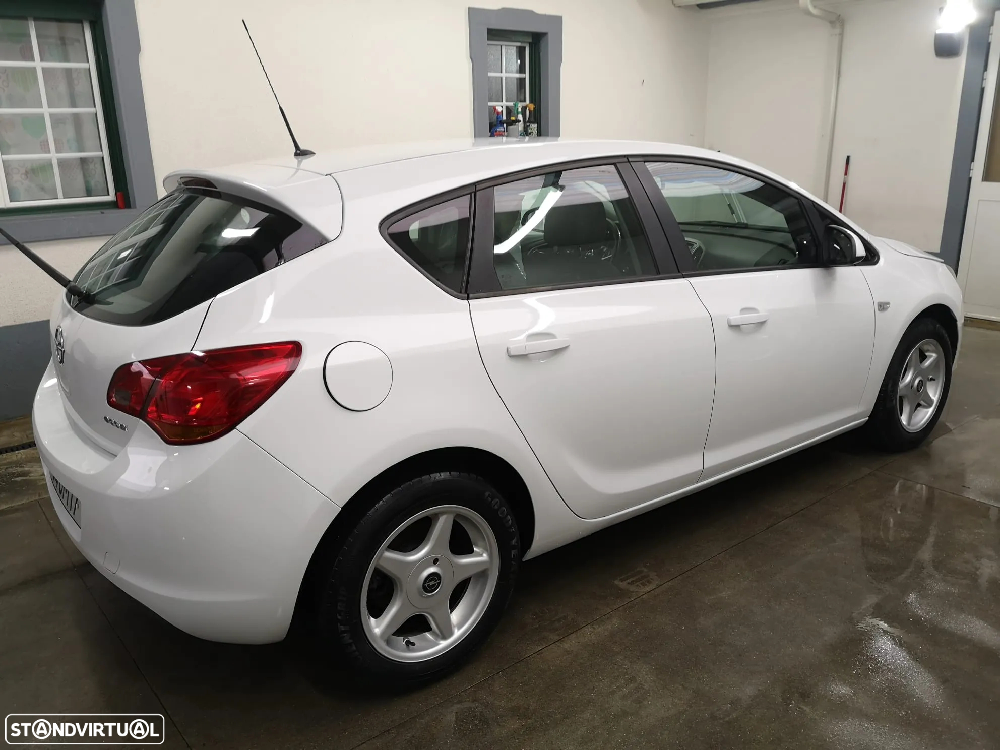 Opel Astra 1.3 CDTi Enjoy - 8