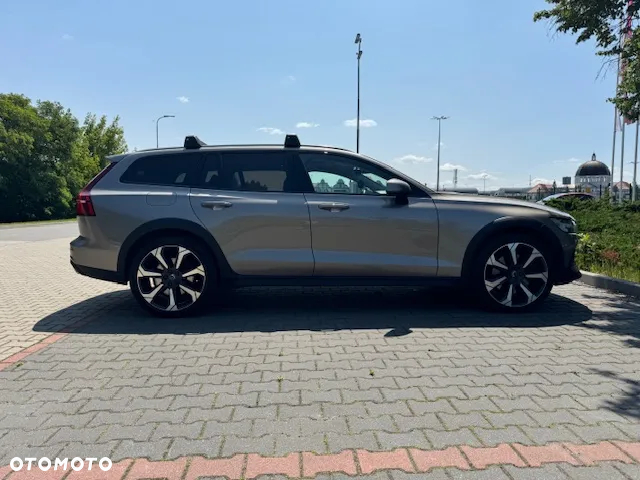 Volvo V60 Cross Country D4 AWD - 8