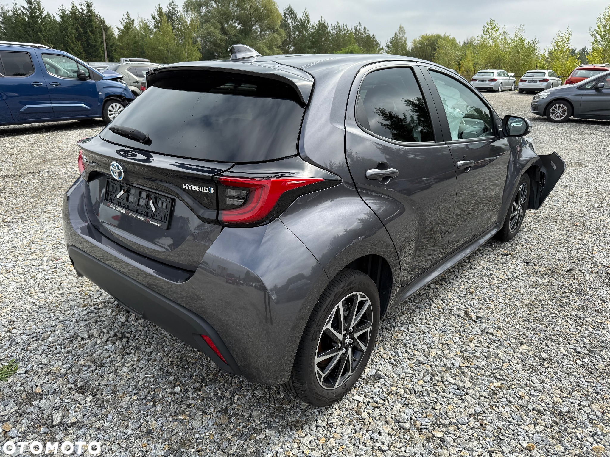 Toyota Yaris Hybrid 1.5 Executive - 3
