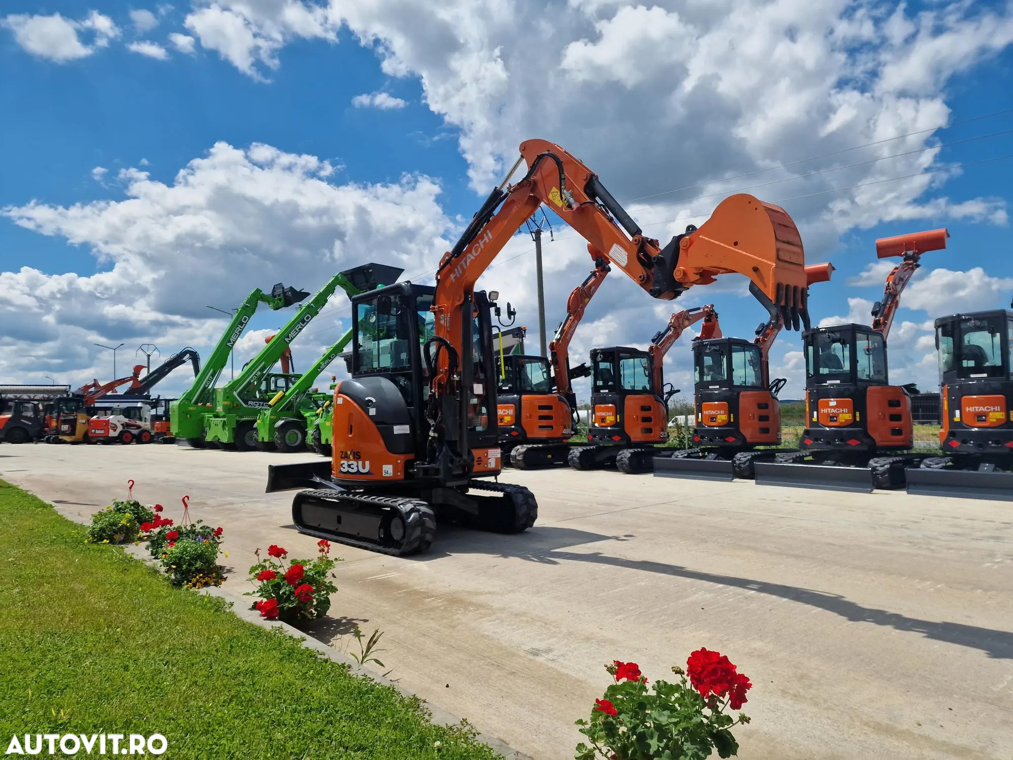 Hitachi ZX33, 3,7 tone, 2023/05, 1.163h, CUPLA RAPIDA+3 CUPE NOI, Senile 80% bune, Instalatia de picon pe brate, Sistem antifurt, Aer conditioinat, adanc sapare 4mc, ridica tevi de 2,5tone, STARE FOARTE BUNA< CA NOU, posibilitate leasing 4 ani-36900 EUR+Tva - 12