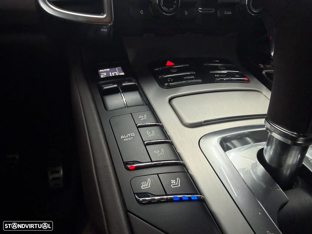 Porsche Cayenne S - 18