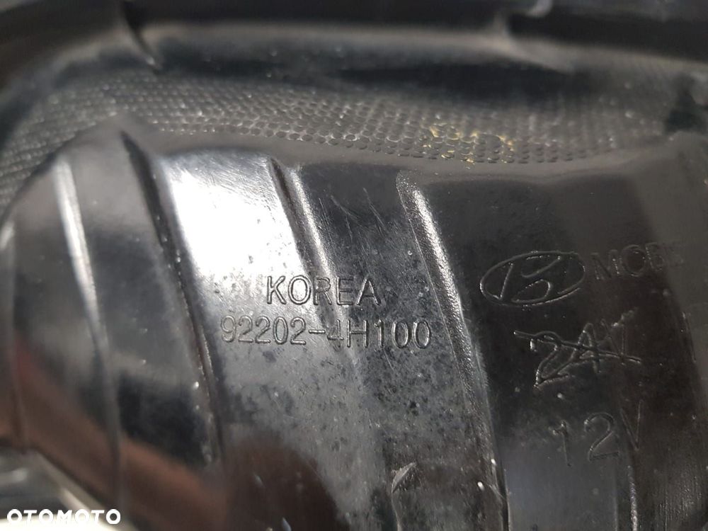 HALOGEN PRAWY PRAWA  Hyundai i800 iMAX H1 Grand Starex  92202-4h100 - 6