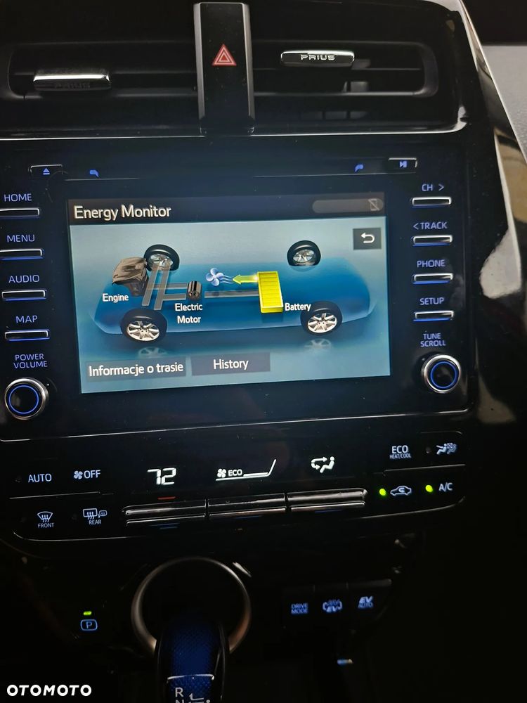 Toyota Prius 1.8 Hybrid Prestige - 8