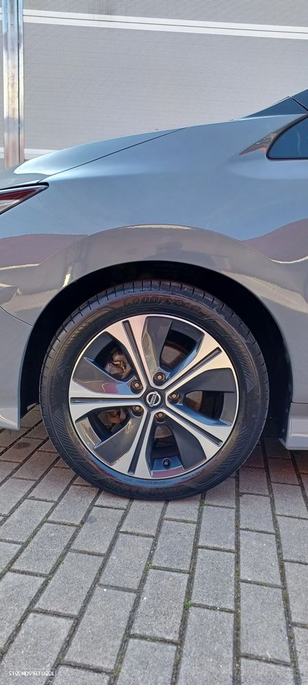 Nissan Leaf 40 kWh Tekna - 9