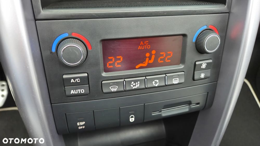 Peugeot 207 CC 120 VTi Roland Garros - 26