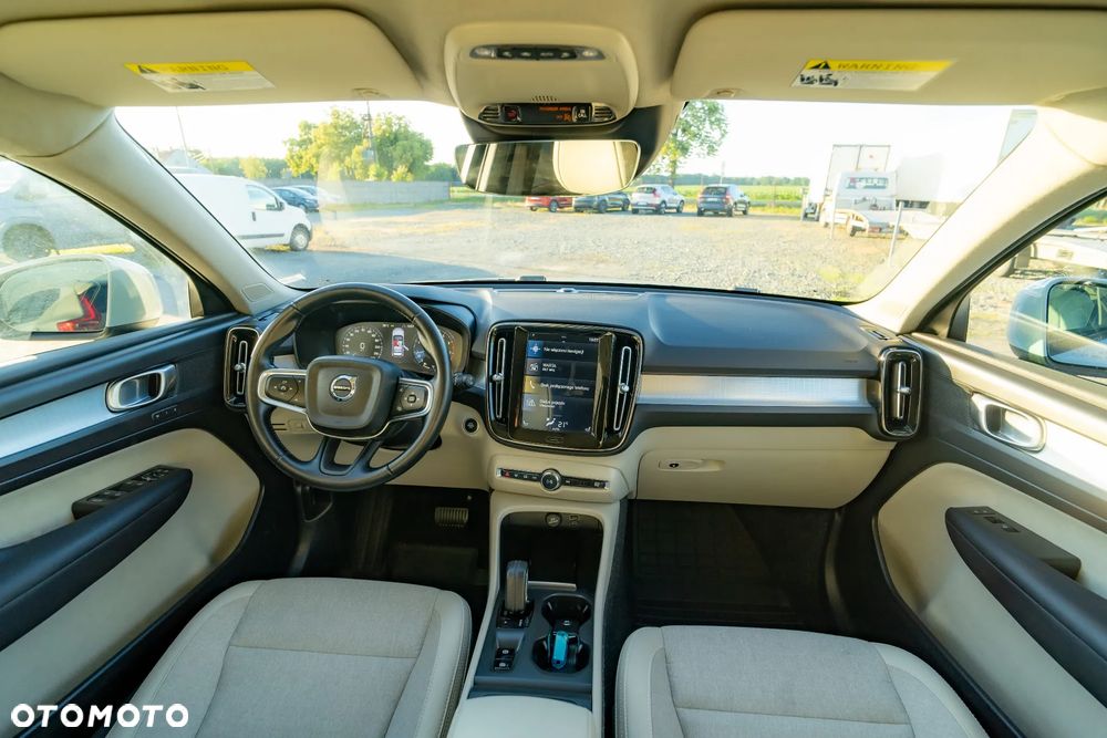 Volvo XC 40 - 35