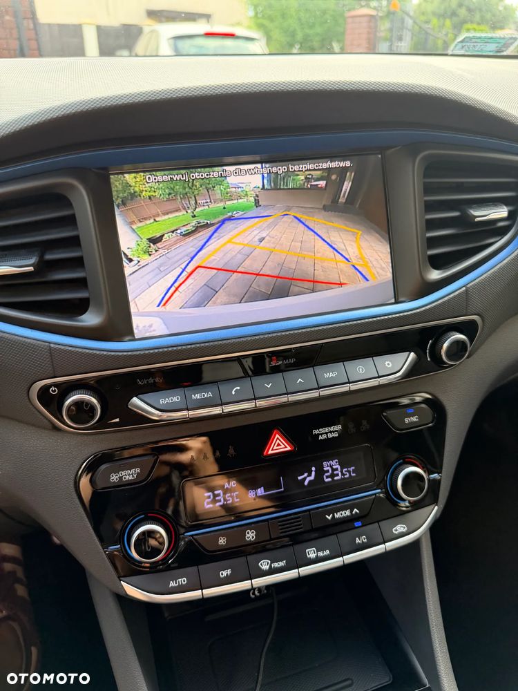 Hyundai IONIQ Hybrid Platinum - 4