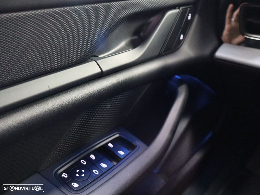 Porsche Taycan Standard - 22