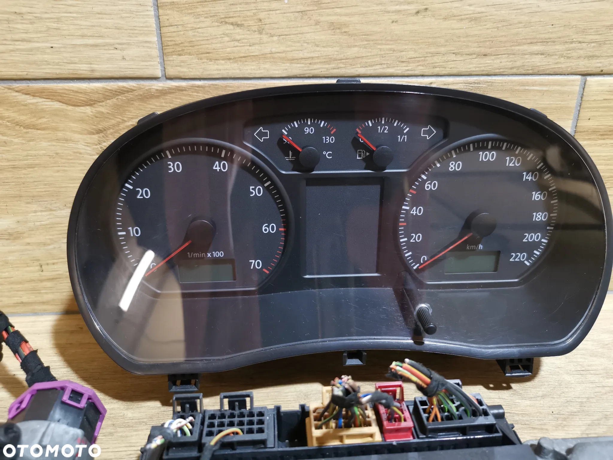 Sterownik Silnika Zestaw Startowy VW Polo 9N 1.2 12V 03D906023B - 2
