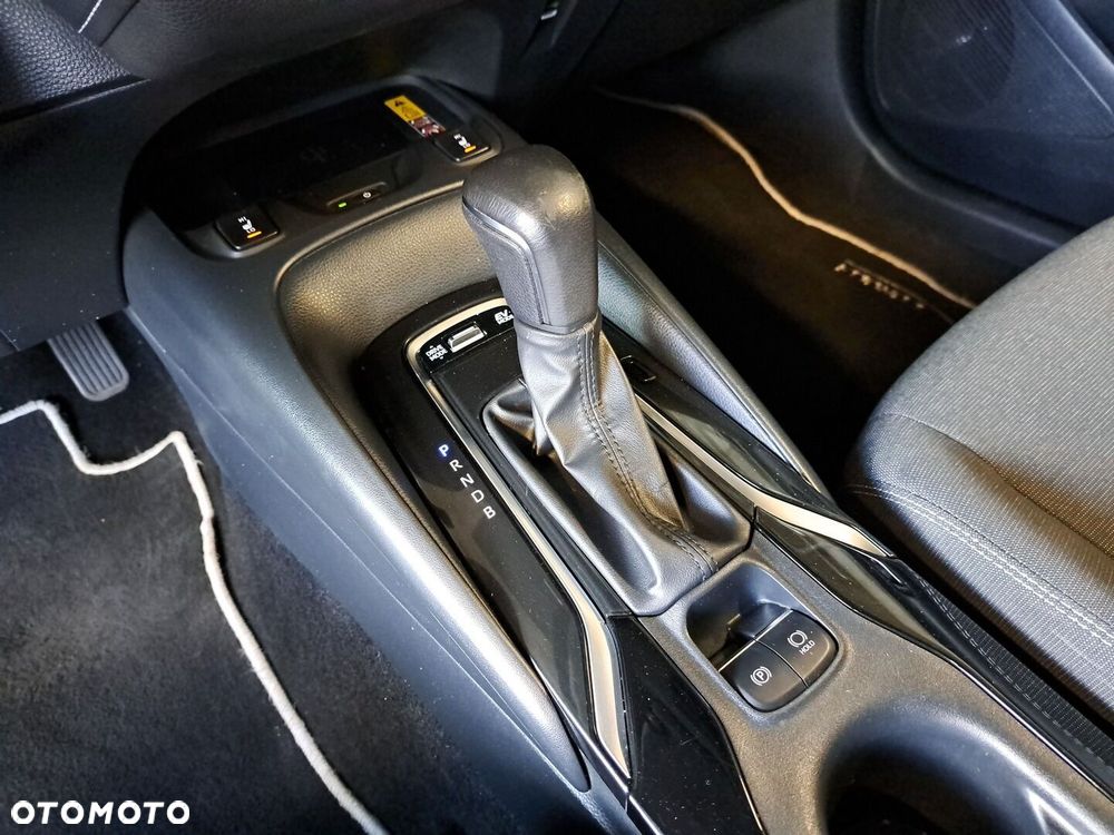 Toyota Corolla 1.8 Hybrid Comfort - 29