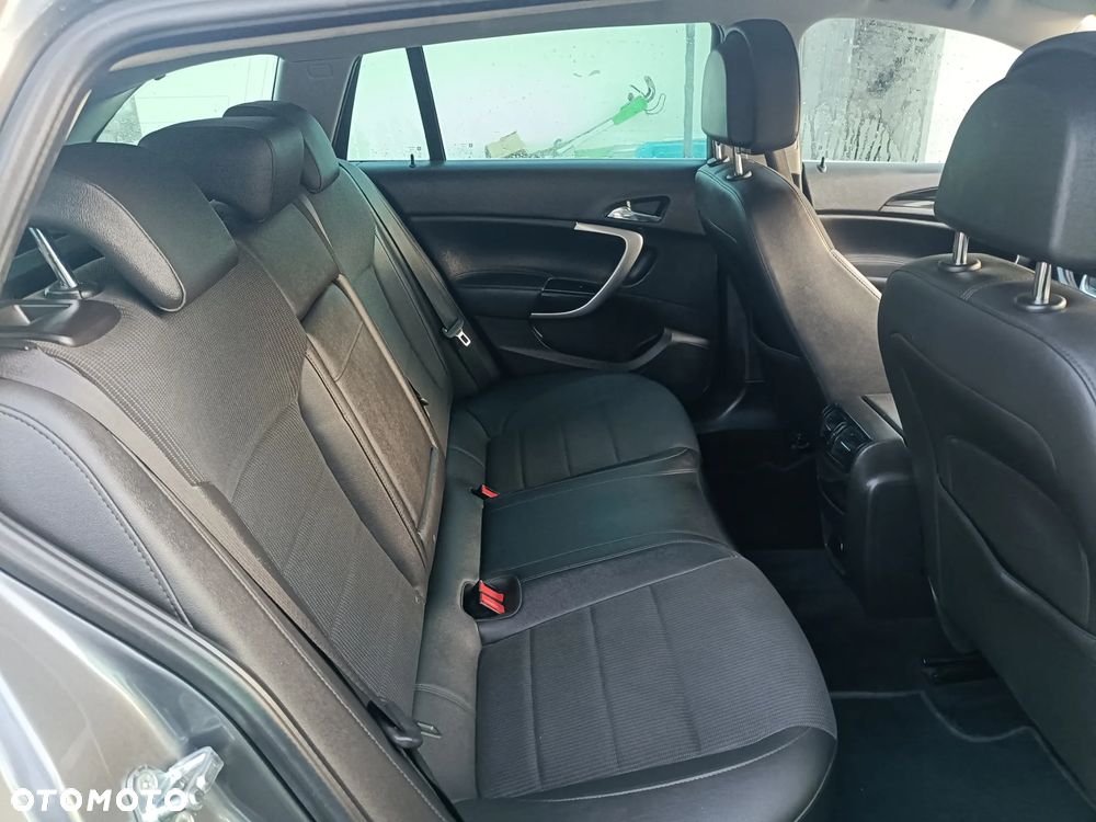 Opel Insignia - 11