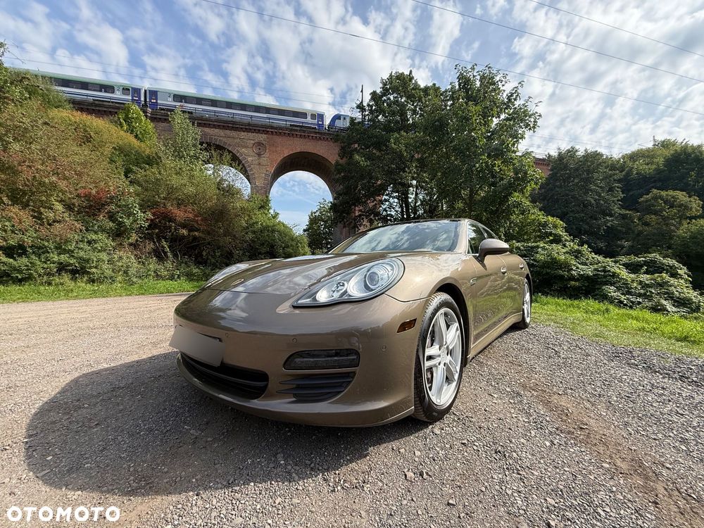 Porsche Panamera Platinum Edition PDK - 38
