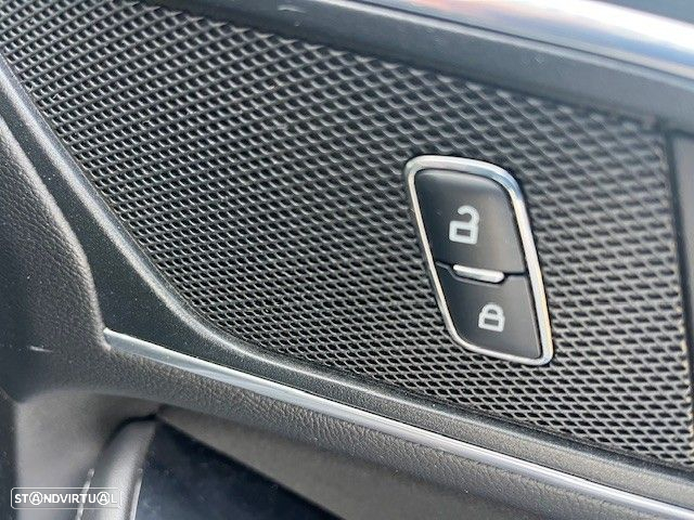 Ford S-Max 2.0 TDCi Titanium - 8