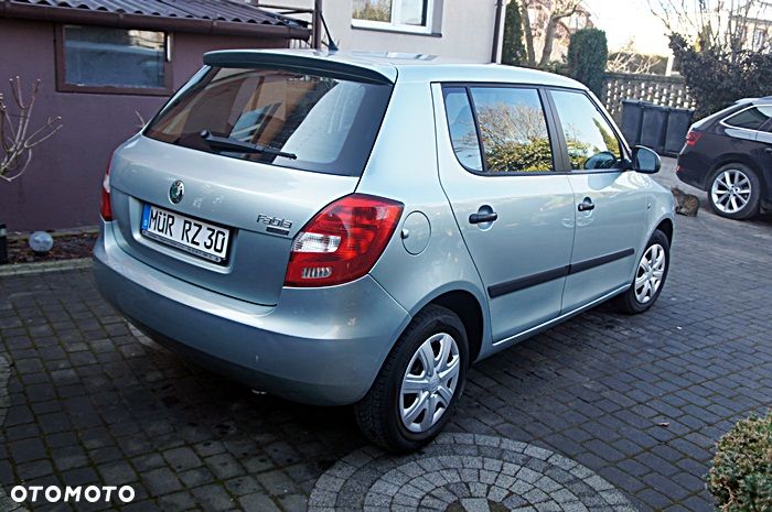 Skoda Fabia 1.2 HTP FAMILY - 11
