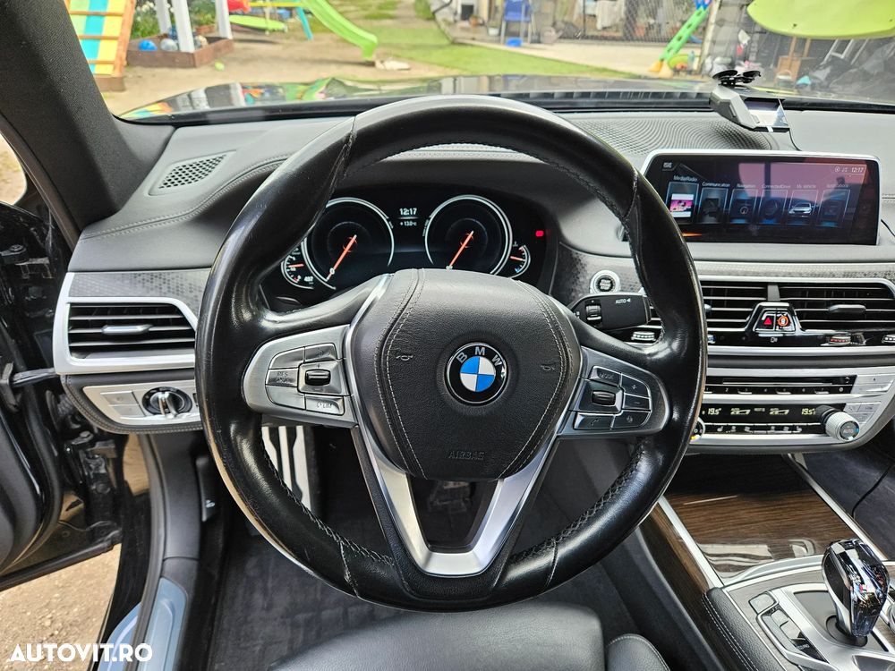 BMW Seria 7 - 15