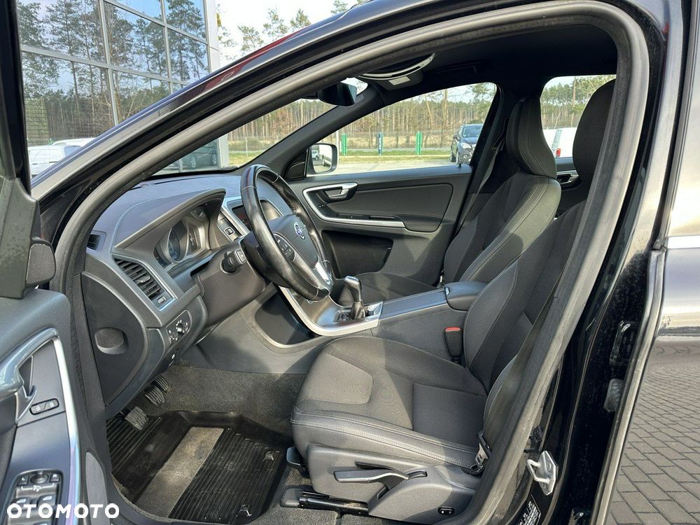 Volvo XC 60 D4 Momentum - 12