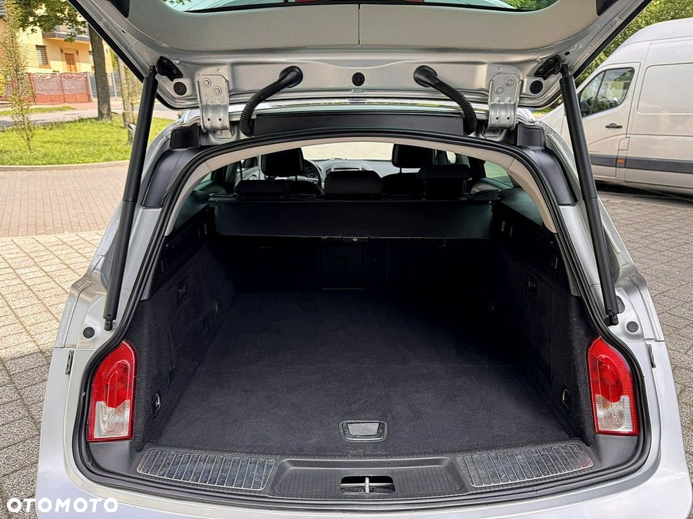 Opel Insignia - 15