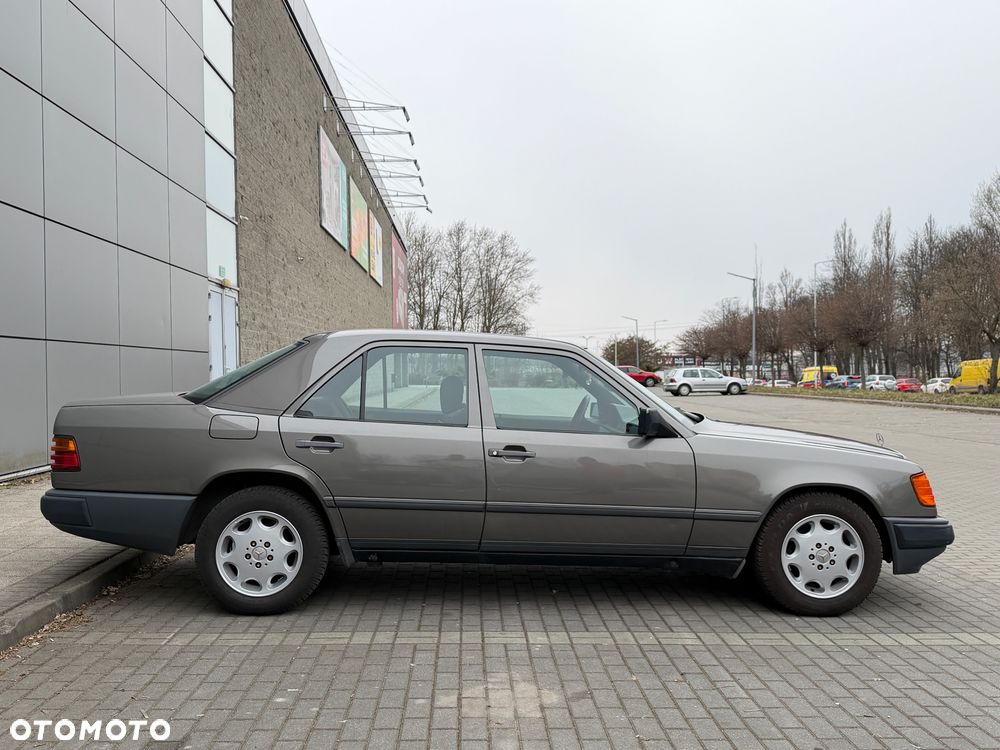 Mercedes-Benz W124 (1984-1993) - 7