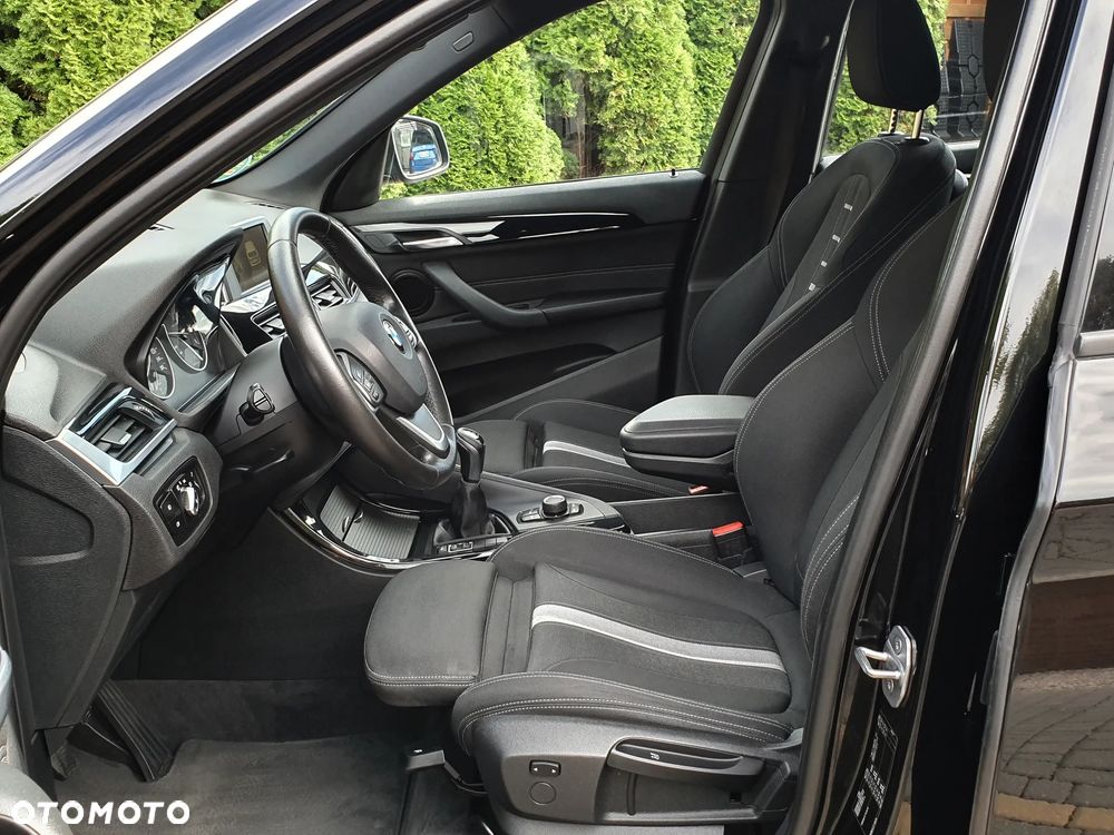BMW X1 sDrive18d Sport Line - 12