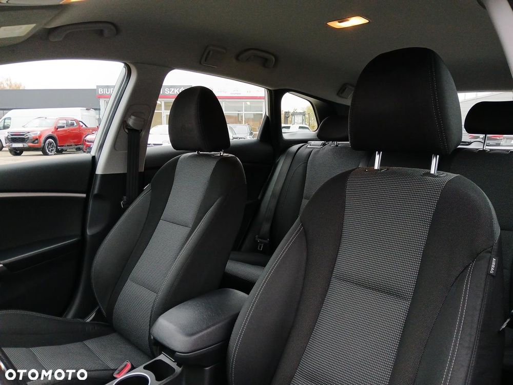 Hyundai i30 1.6 CRDi Classic + - 10